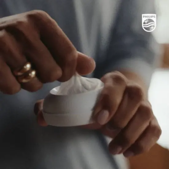 Philips Avent Natural Baby Bottle with Natural Response Nipple Newborn Baby Gift Set - 17pc image {28}