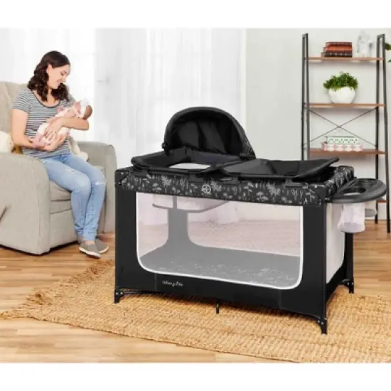 Dream On Me Emily Rose Deluxe Playard image {12}