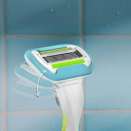 Venus Extra Smooth Women's Razor Blade Refills image {2}