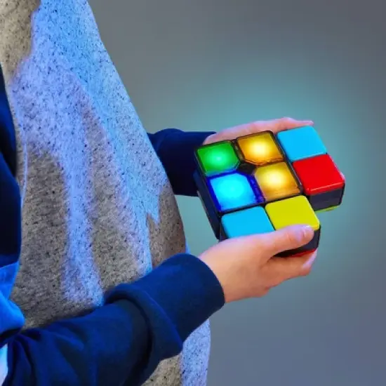 Moose Games Flipside Electronic Game: Memory Skills Educational Toy for 1-2 Players image {5}