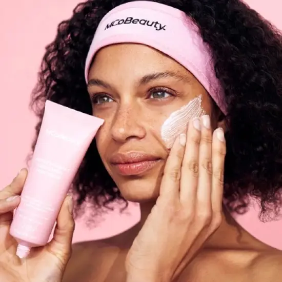 MCoBeauty Gentle Vitamin C Exfoliating Face Scrub - Face Scrub Cleanser - 4.06 oz image {1}