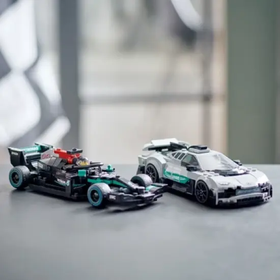 LEGO Speed Champions Mercedes-AMG 2 Toy Car Models Set 76909 image {5}