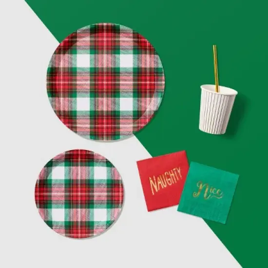 Winter Plaid Large Plates (10 per pack) image {1}