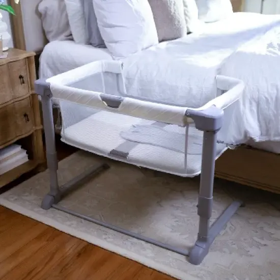 SwaddleMe DreamSecure 2-in-1 Co-Sleeping Bassinet with SwaddleMe Pod - 0-5Months - Cream image {11}