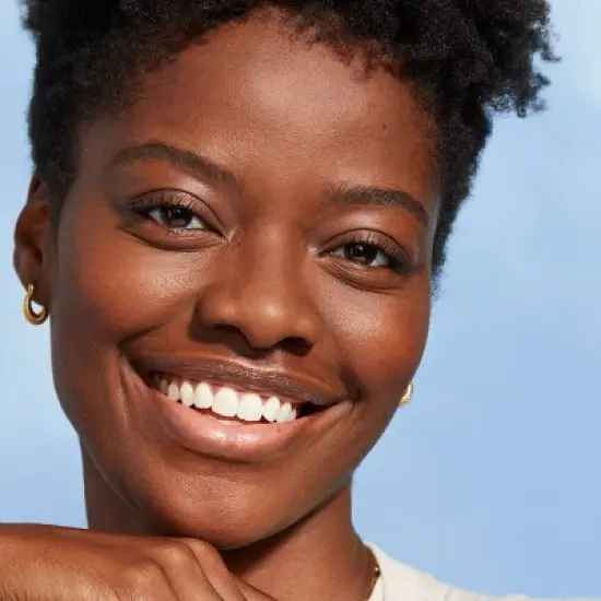 COVERGIRL Clean Invisible Pressed Powder Foundation - 0.38oz image {6}