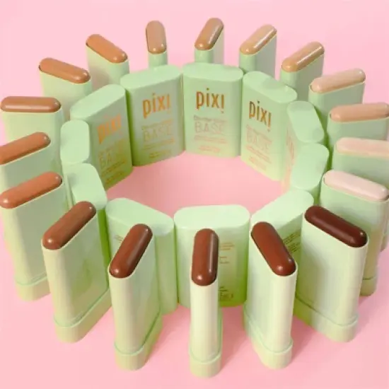 Pixi by Petra On-the-Glow BASE Foundation - 0.6oz image {4}