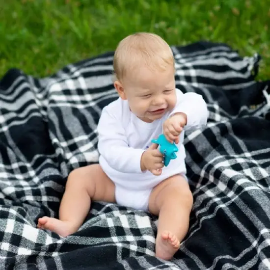 The Clever Baby Jet Medicine Dispenser and Teether - 2pc image {5}