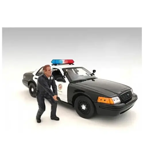 Police Officer III Figure For 1:18 Scale Models by American Diorama image {1}