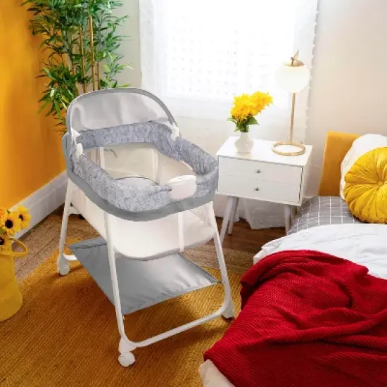 Bright Starts Disney Baby Winnie the Pooh Soothing Baby Bassinet - Slumber Party image {6}