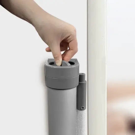 JOOL BABY PRODUCTS Retractable Baby & Pet Safety Gate image {3}