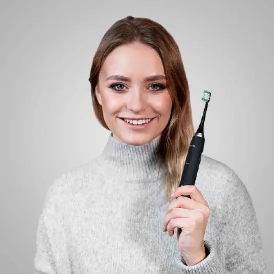 Aquasonic + Series Electric Toothbrush - Black image {4}