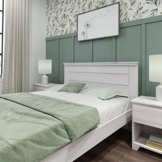 Max & Lily Farmhouse Queen Panel Bed image {3}