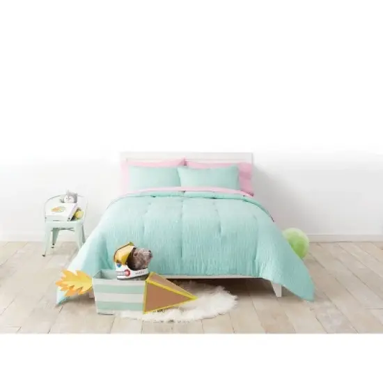 Seersucker Kids' Comforter Set - Pillowfort&trade; image {3}