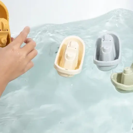 Floating Boats Bath Toys for Babies & Toddlers, Bath Toy Set for Kids, Mold-Free Water Table Toys, Fun & Educational Bath Toys for Kids image {2}