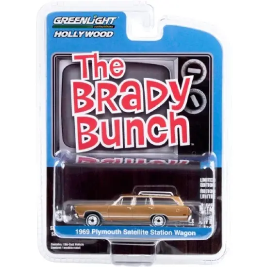 1969 Plymouth Satellite Station Wagon Gold (Carol Brady's) "The Brady Bunch" (1969-1974) TV Series "Hollywood Series" 1/64 Diecast Model by Greenlight image {2}