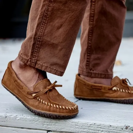 Minnetonka Men's Tie Tread Slip On Shoes image {6}