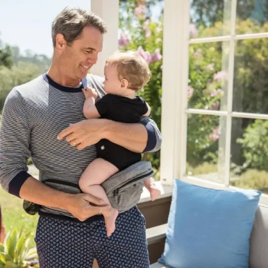 Tushbaby Hip Seat Baby Carrier image {7}