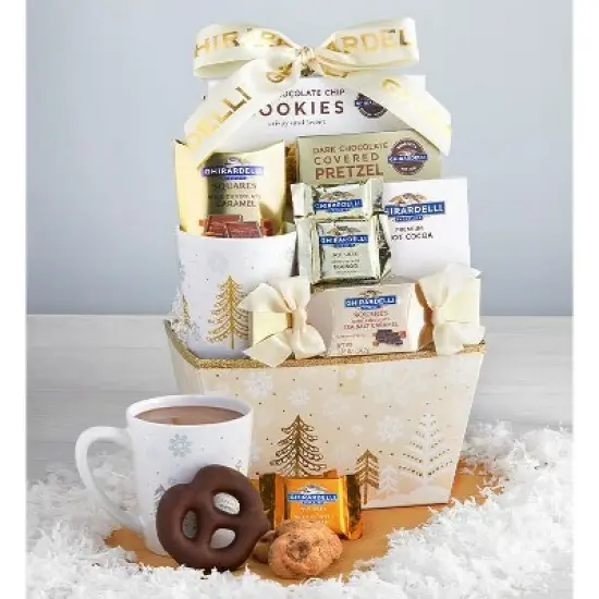 GreatFoods Sweets and Snacks Gift Basket image {8}