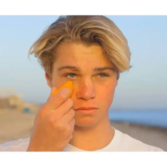 Raw Elements Tinted Mineral Sunscreen Face Stick - SPF 30 - 0.6oz image {5}