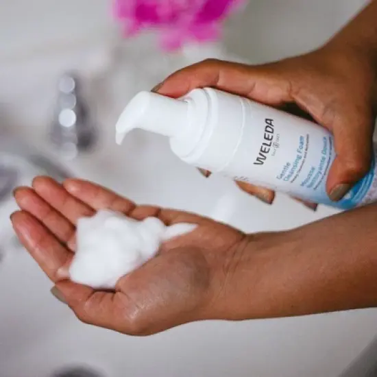 Weleda Gentle Cleansing Foam - Lemon, Orange & Lavender - 5.0 fl oz image {4}