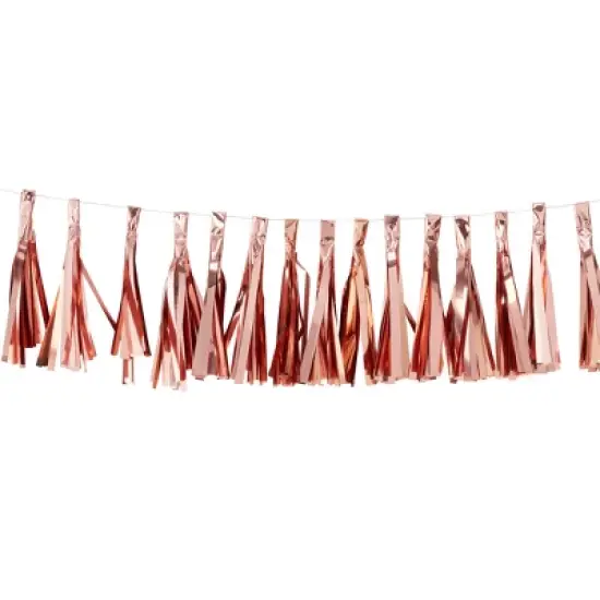 15ct Tassel Garland Rose Gold image {1}