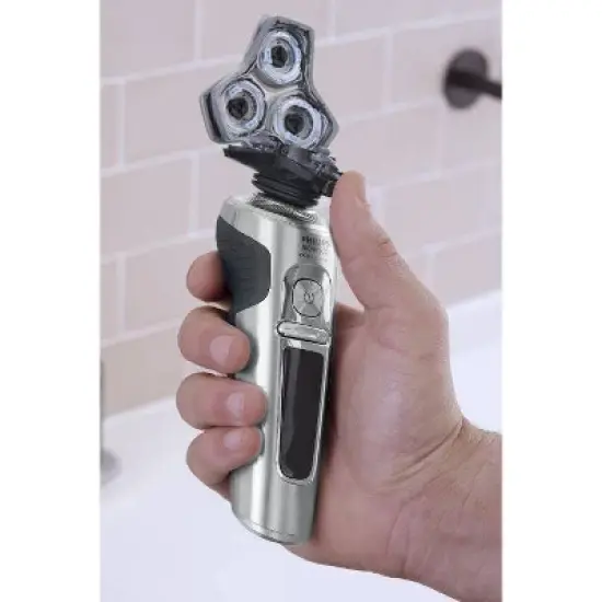 Philips Norelco Series 9841 Wet & Dry Men's Rechargeable Electric Shaver - S9841/84 image {7}