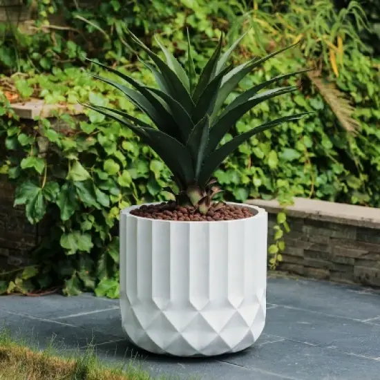 LuxenHome 14.7 in. Round Modern White MgO Planter image {2}