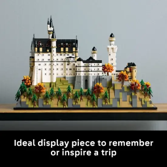 LEGO Architecture Neuschwanstein Castle 21063 image {6}