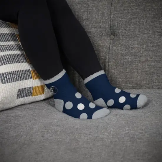NBA Dallas Mavericks Big Dot Fuzzy Socks image {2}