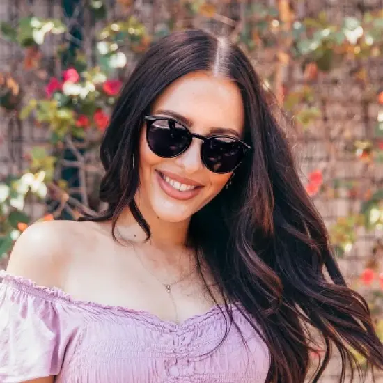 WMP Eyewear Classic Round Retro Frame Sunglasses image {3}