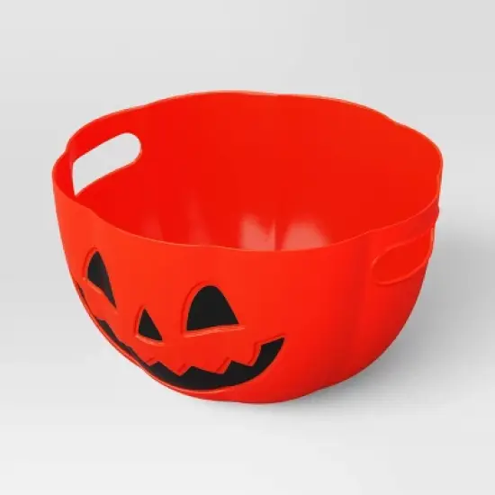 3L Plastic Round Shaped Pumpkin Candy Serving Bowl - Hyde and EEK! Boutique&trade; image {2}