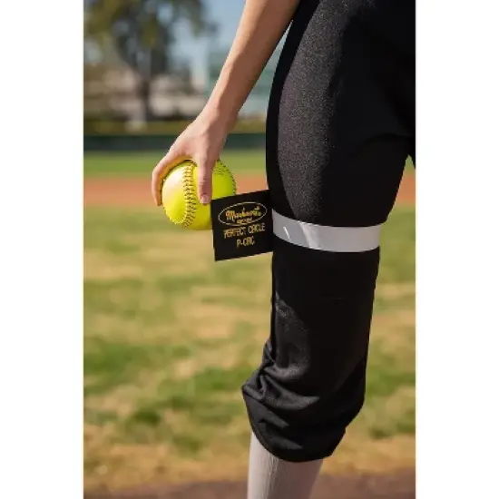Markwort The Perfect Circle Softball Pitcher's Training Aid - 15-17 Inch Circumference image {2}