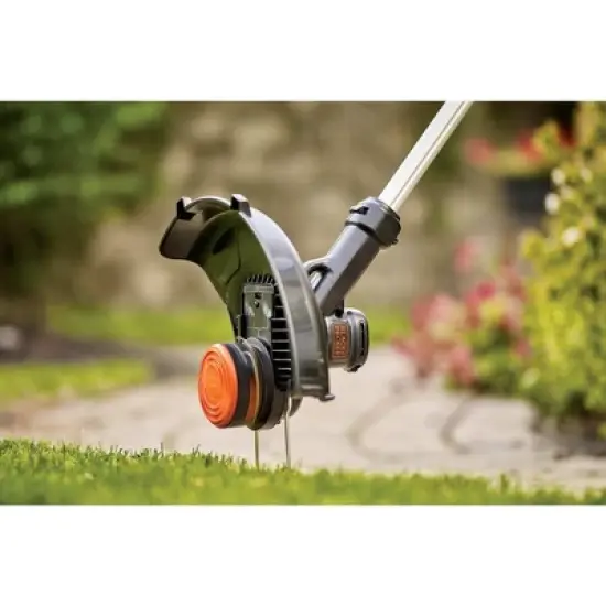 Black & Decker LCC340C 40V MAX Automatic Feed Spool Lithium-Ion 13 in. Cordless String Trimmer and Sweeper Combo Kit (2 Ah) image {4}