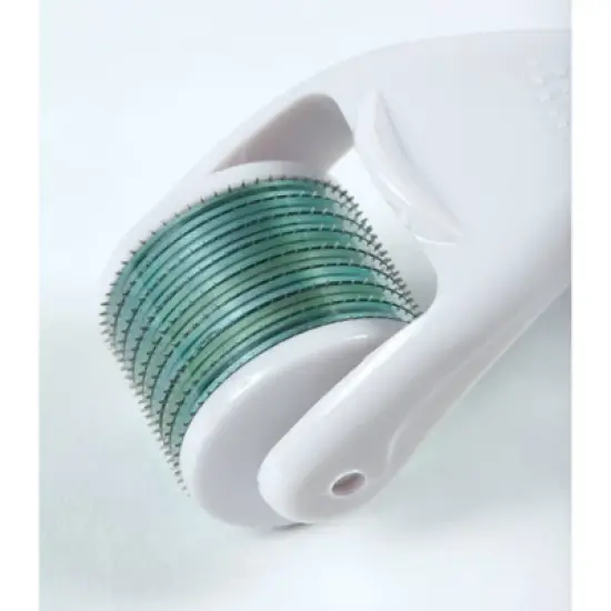 ORA Beauty Aqua/White Microneedle Face Roller System - 1ct image {2}