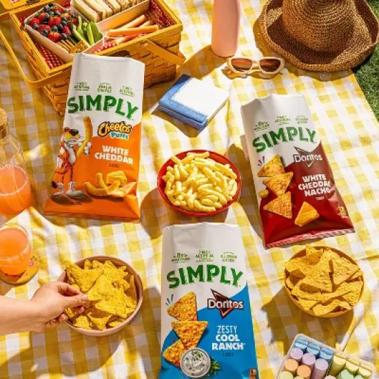 Cheetos Snack Pack Simply White Cheddar Puffs Multipack- 8ct/7oz image {8}