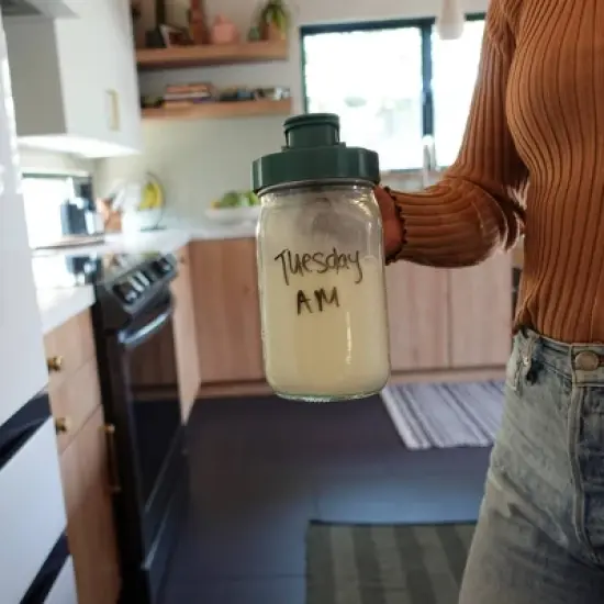 WILLOW Glass Breast Milk Pitcher image {3}