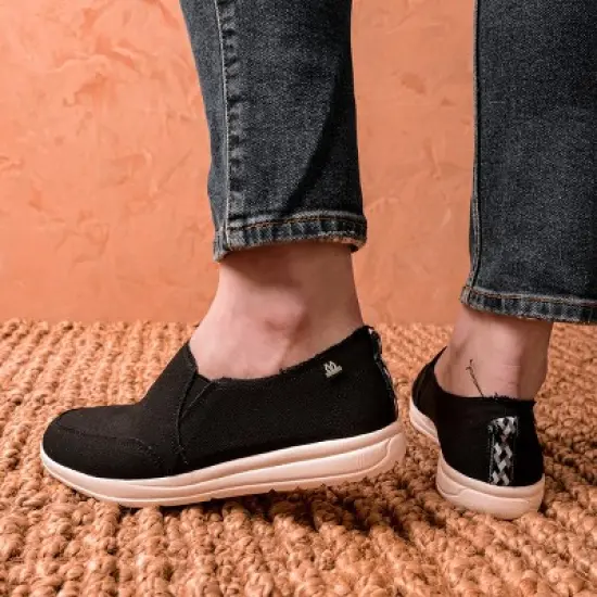 Minnetonka   Women's Expanse Slip On Shoes image {5}