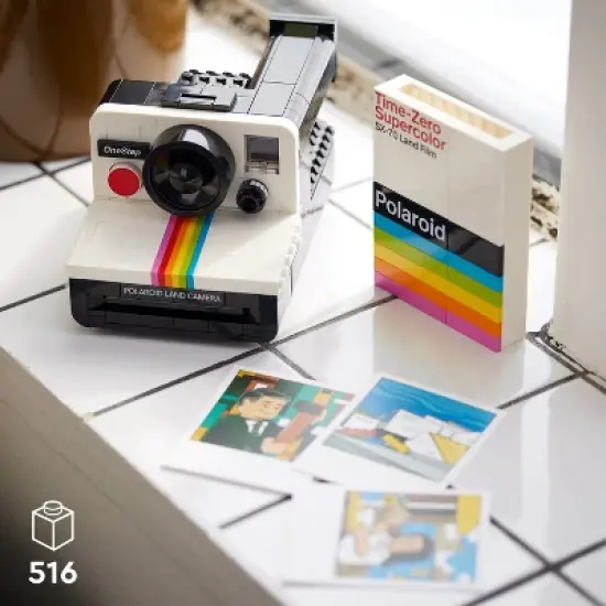 LEGO Ideas Polaroid OneStep SX-70 Camera Model 21345 image {1}