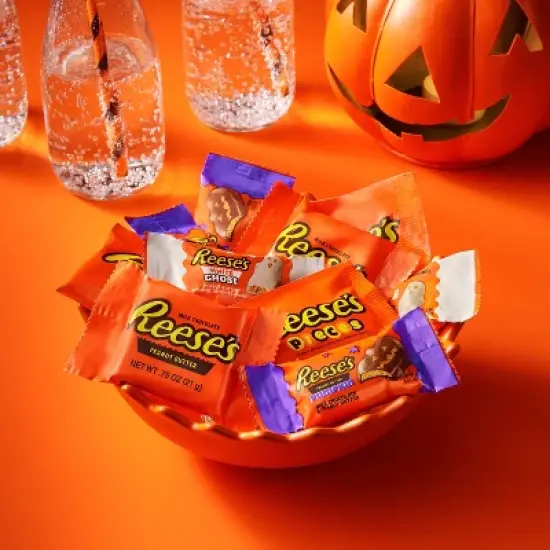 Reese's Lovers Halloween Variety Pack - 75pc/40.71oz image {4}