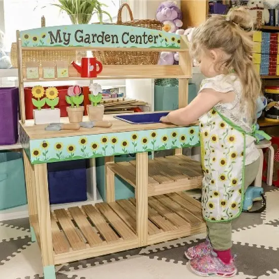 Svan Wooden Toy Gardening Center Indoor Playset - 22 Pc Garden Stand Set - Interactive & Fun Pretend Playtime, Great for Summertime! image {4}