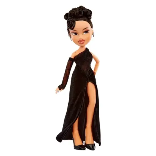 Bratz x Kylie Jenner Night Fashion Doll with Evening Gown, Pet Dog, and Poster image {4}
