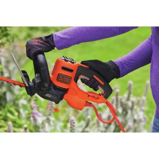 Black & Decker 20" SAWBLADE Electric Hedge Trimmer image {9}
