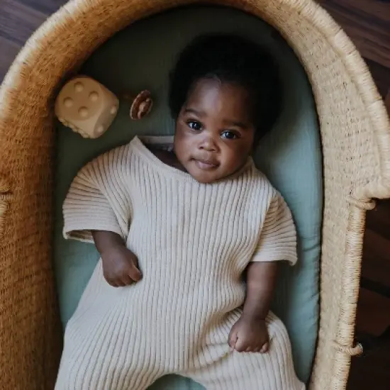  Mushie Extra Soft Muslin Bassinet Crib Sheet image {2}