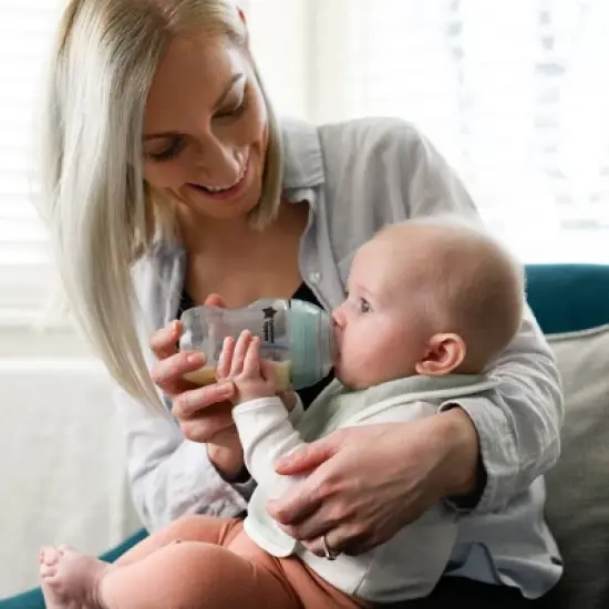 Tommee Tippee Advanced Anti-colic Baby Bottle - Turquoise - 9oz/3pk image {1}