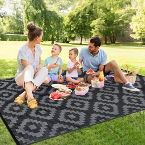 Washable Outdoor Rug with Classic Checked Pattern image {2}