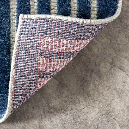 nuLOOM Onita Transitional Striped Indoor/Outdoor Patio Area Rug image {6}