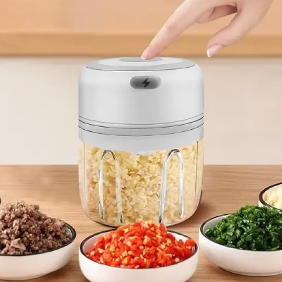 Cheer Collection Wireless Mini Food Chopper, USB Rechargeable, 250ml Portable Electric Garlic Grinder for Veggies, Baby Food, Nuts image {4}