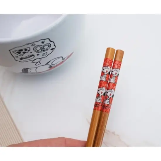 Silver Buffalo Peanuts "Munch Time" 20-Ounce Ceramic Ramen Bowl and Chopstick Set image {4}