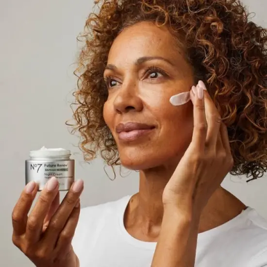 No7 Future Renew Damage Face Moisturizing Night Cream - 1.69 fl oz image {3}
