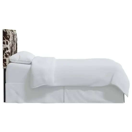 Arcadia Nail Button Headboard in Patterns - Skyline Furniture image {6}